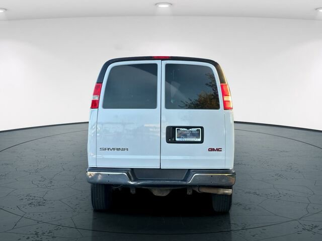 Used 2017 GMC Savana 2500 image 6