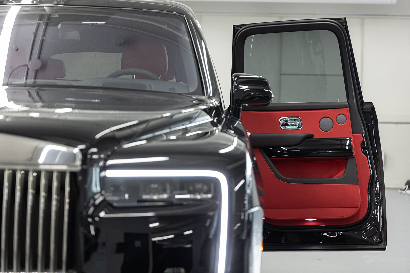 New 2027 Rolls-Royce Cullinan AWD/4WD image 24