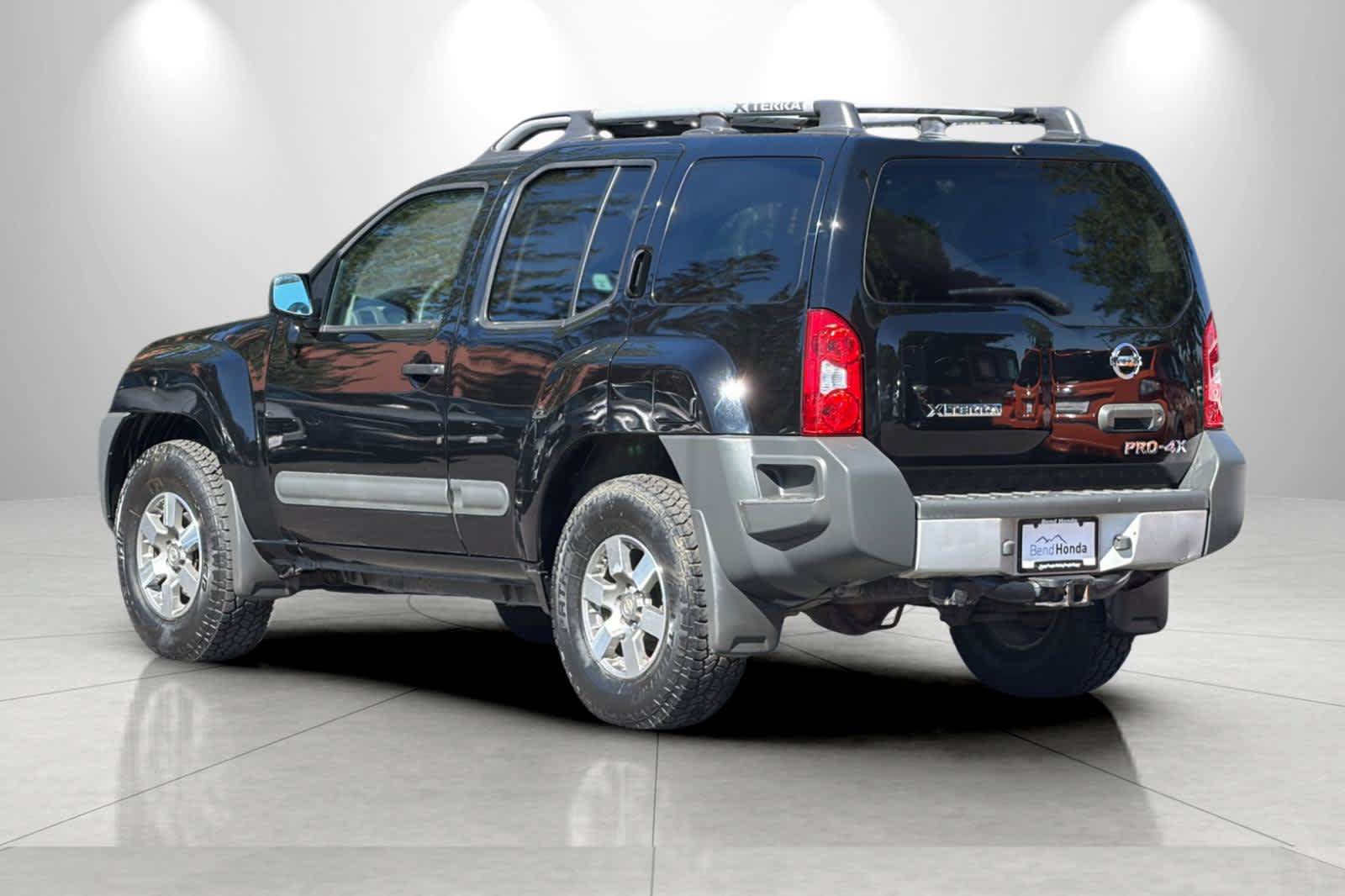 Used 2011 Nissan Xterra PRO-4X w/ Pro-4x Leather Pkg AWD/4WD image 6