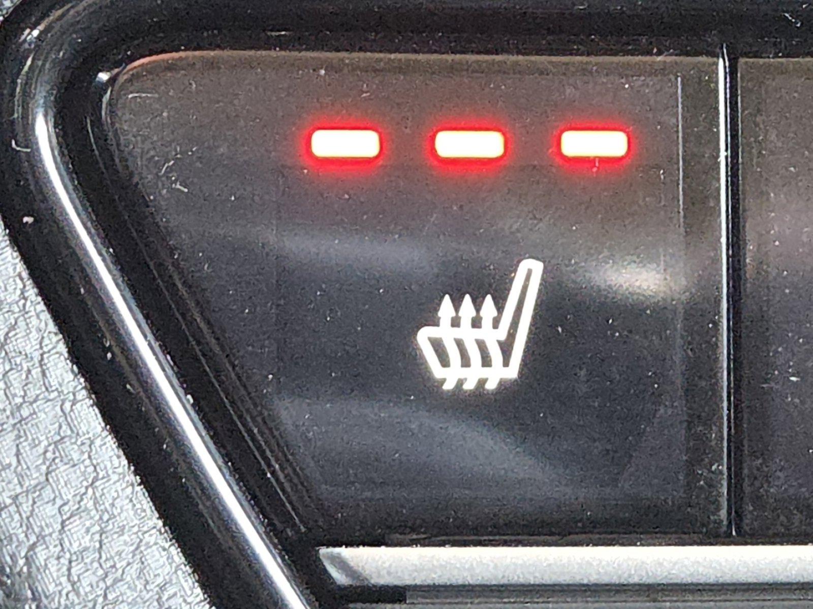 Used 2025 Honda HR-V EX-L image 6
