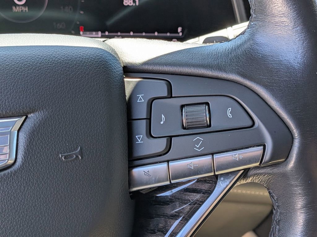 Used 2021 Cadillac Escalade ESV Premium Luxury w/ Driver Assist Tech Package image 18