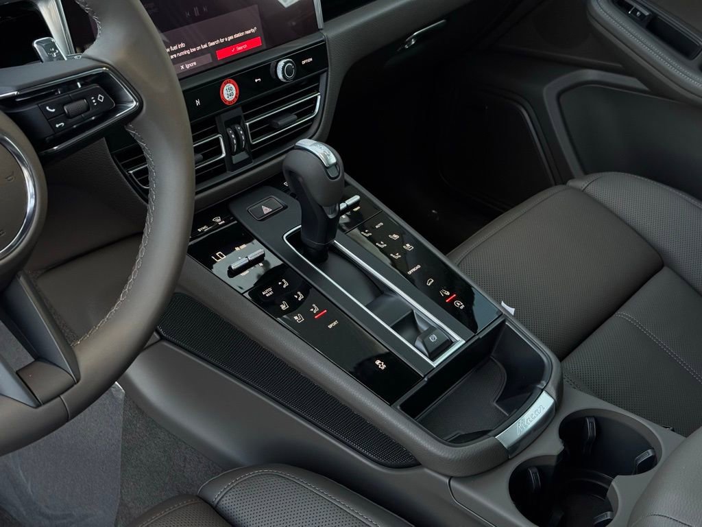 New 2026 Porsche Macan image 29