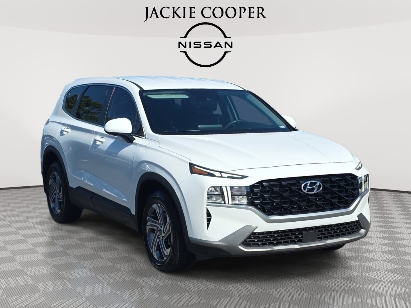 Used 2023 Hyundai Santa Fe SE FWD image 3