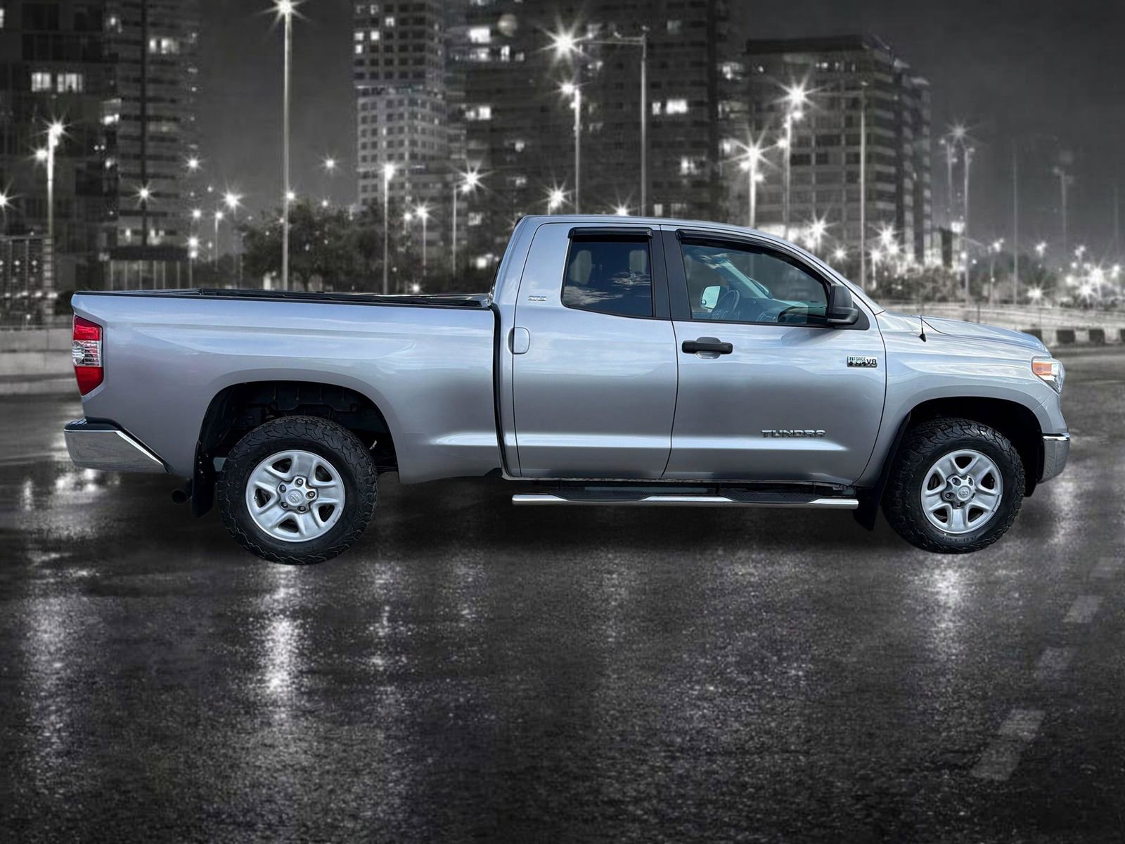 Used 2015 Toyota Tundra SR5 AWD/4WD image 7