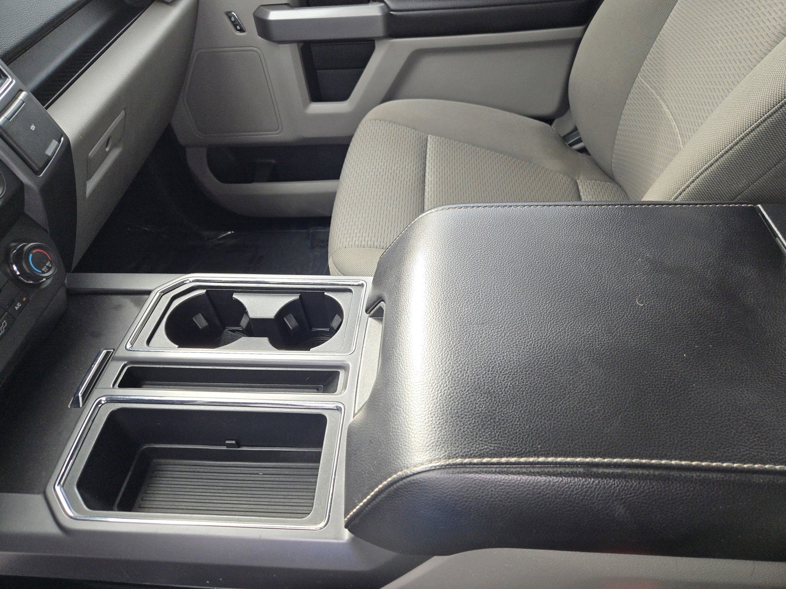 Used 2020 Ford F150 XLT image 26