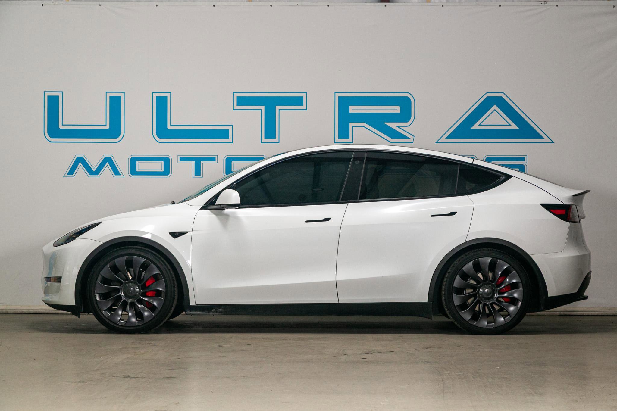 Used 2021 Tesla Model Y Performance image 11