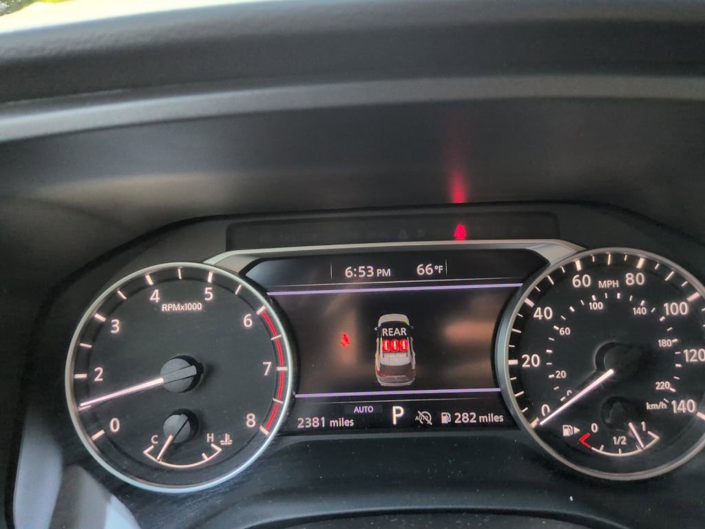 Used 2025 Nissan Rogue S AWD/4WD image 42