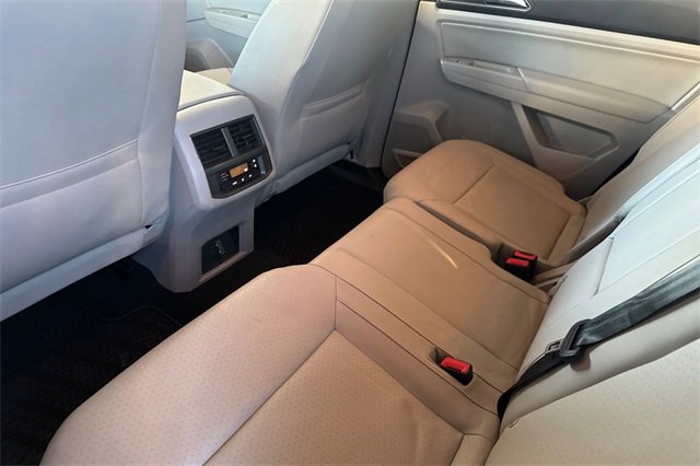 Used 2019 Volkswagen Atlas SE w/ Panoramic Sunroof Package image 12