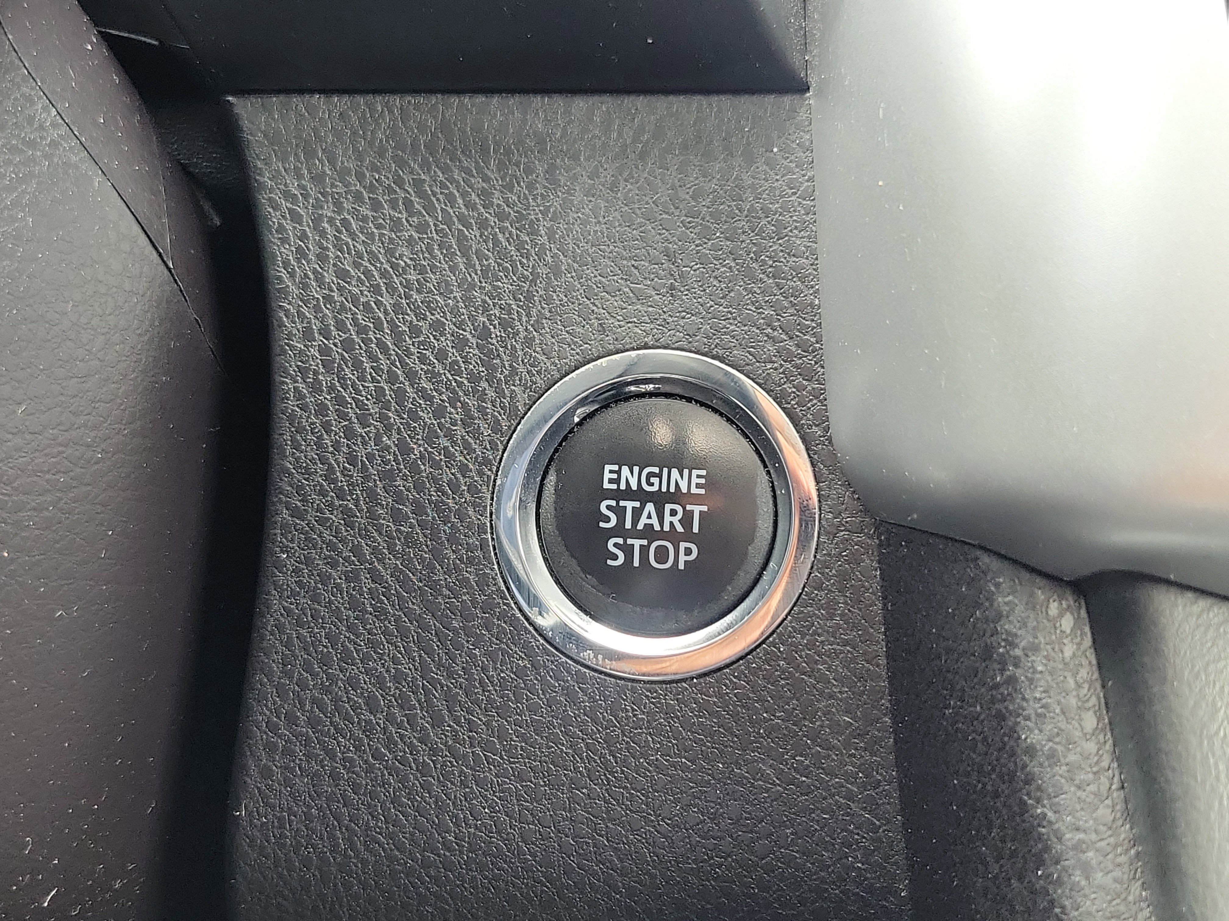 Certified 2018 Toyota Highlander SE AWD/4WD image 27