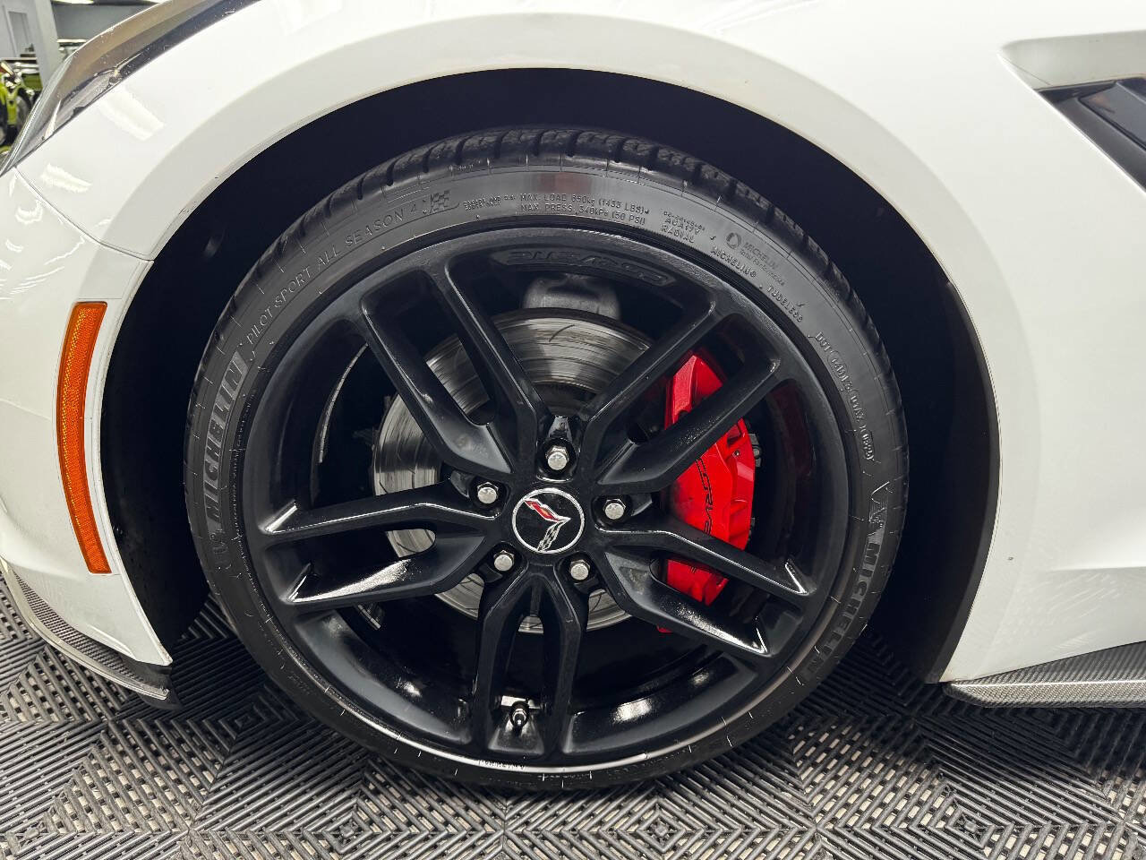 Used 2016 Chevrolet Corvette Stingray Coupe w/ 2LT Preferred Equipment Group image 19