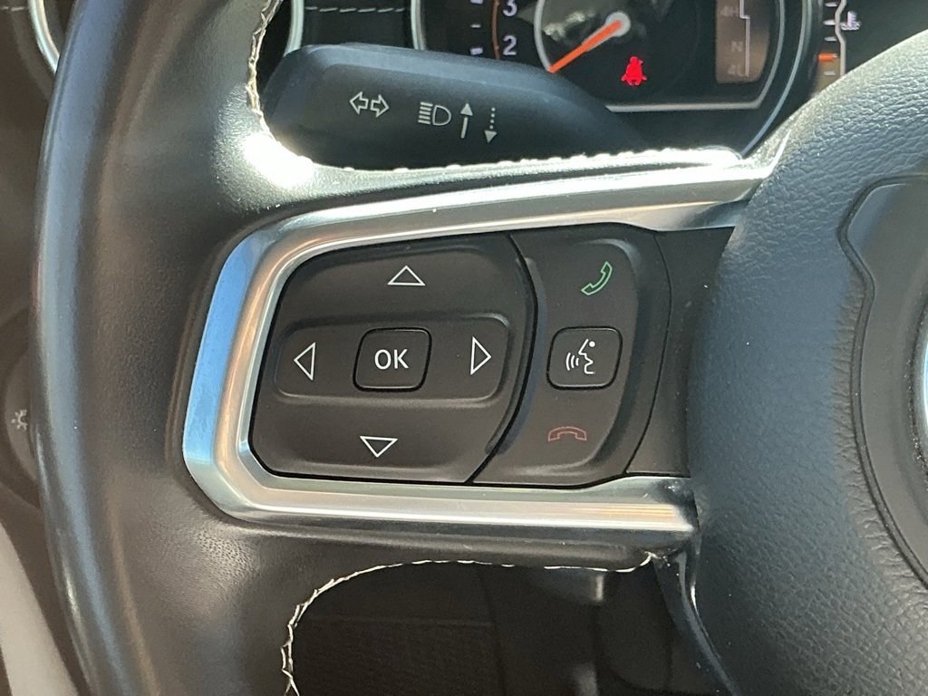 Used 2018 Jeep Wrangler Unlimited Sahara image 38