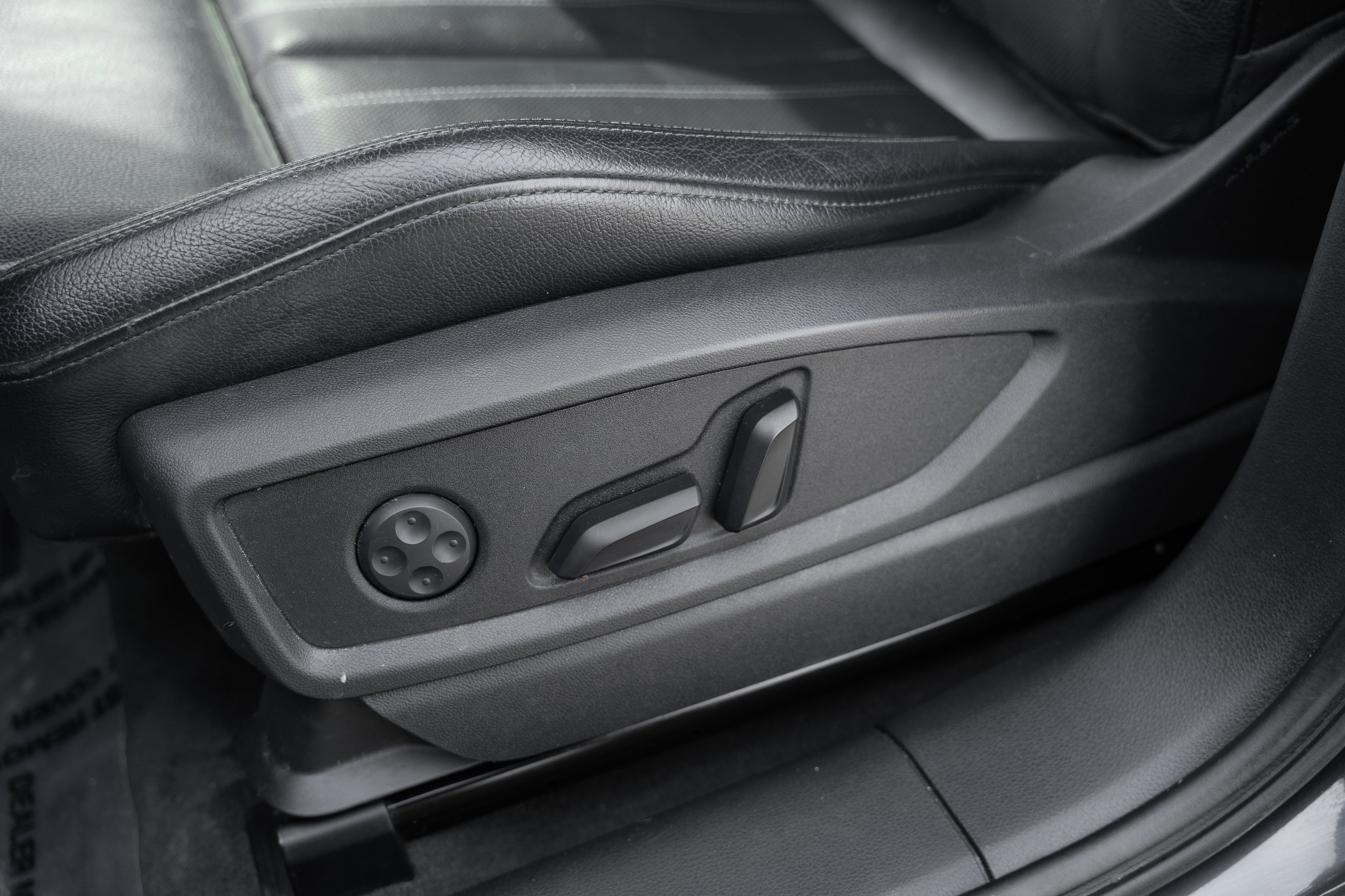 Used 2019 Audi Q5 2.0T Premium Plus w/ Premium Plus Package image 23