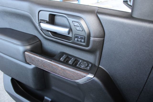 Used 2022 GMC Sierra 2500 Denali w/ Denali Black Diamond Edition image 20