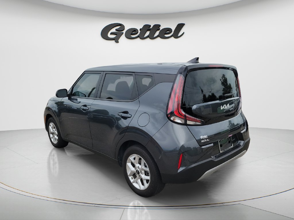 Used 2024 Kia Soul LX w/ Option Group 015 FWD image 7