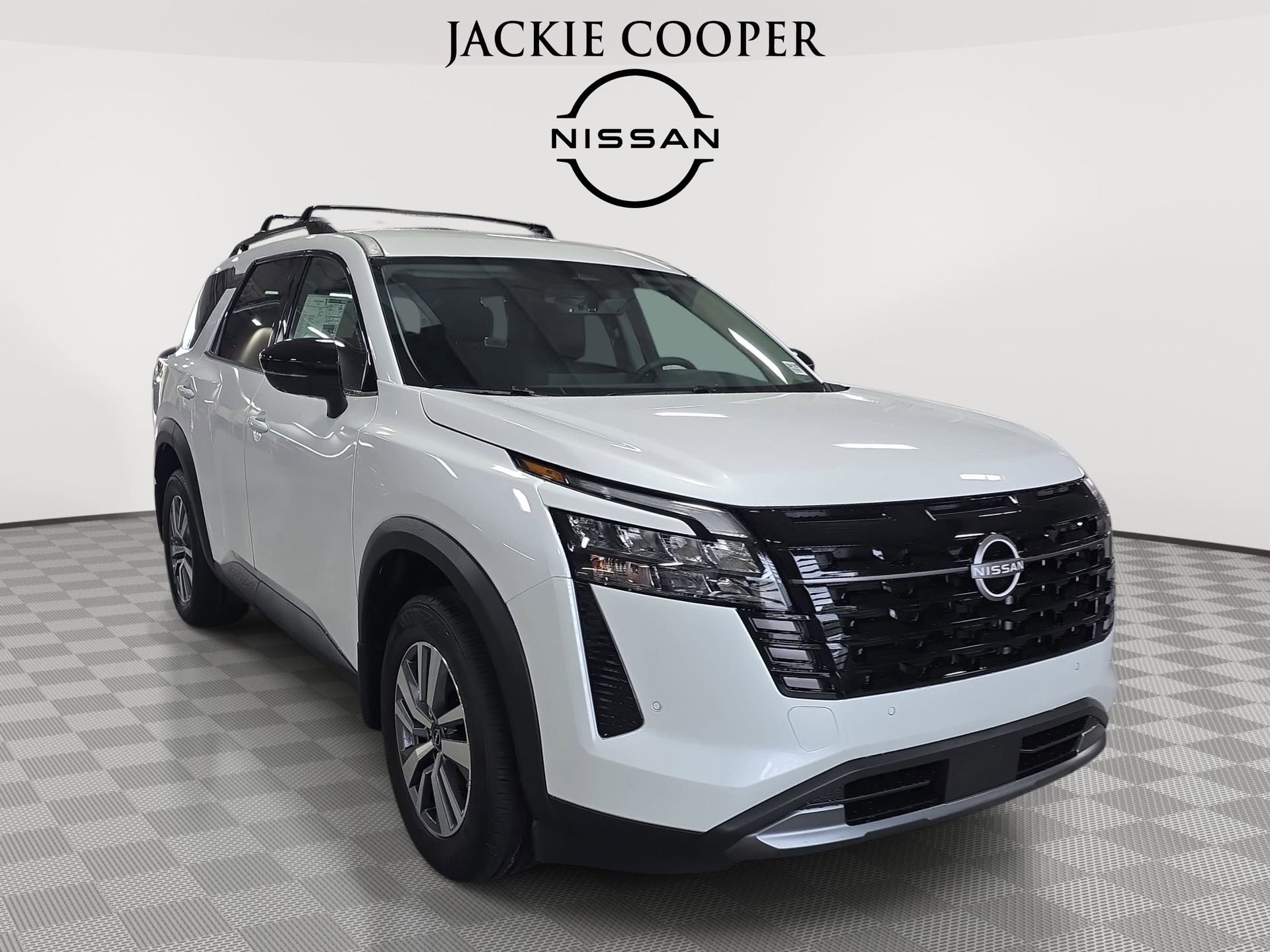 New 2026 Nissan Pathfinder SL FWD image 3