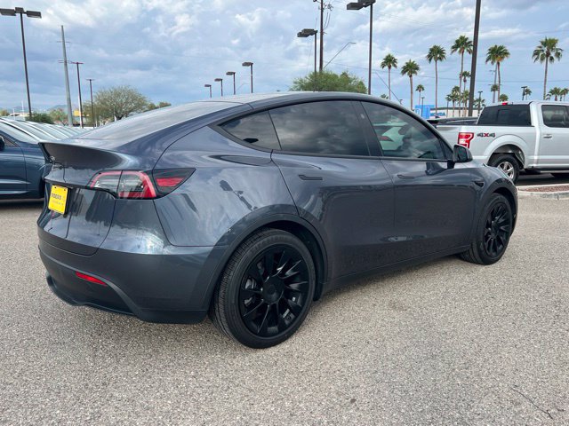 Used 2023 Tesla Model Y 2WD image 3