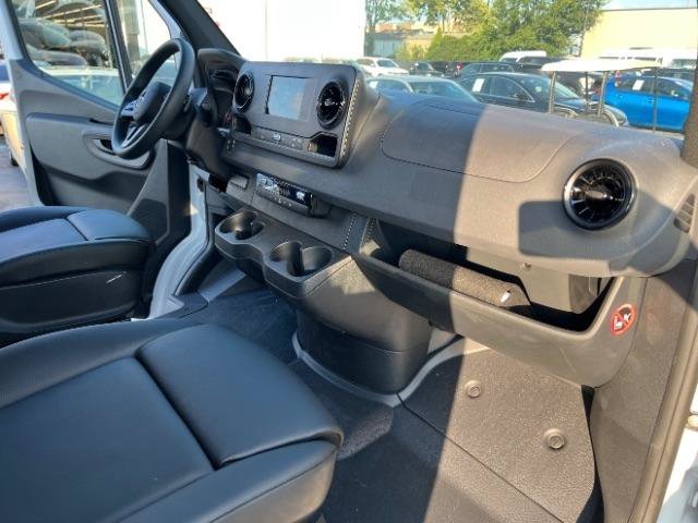 Used 2024 Mercedes-Benz Sprinter 3500 image 11