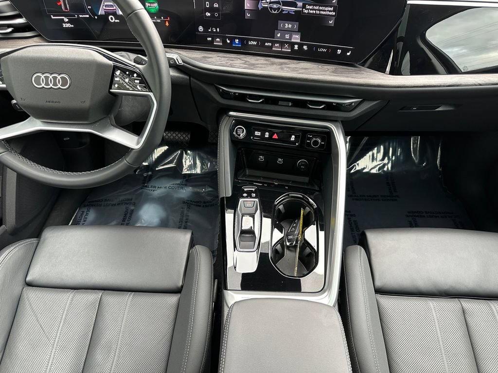 Certified 2025 Audi Q5 Premium Plus w/ Premium Plus AWD/4WD image 11