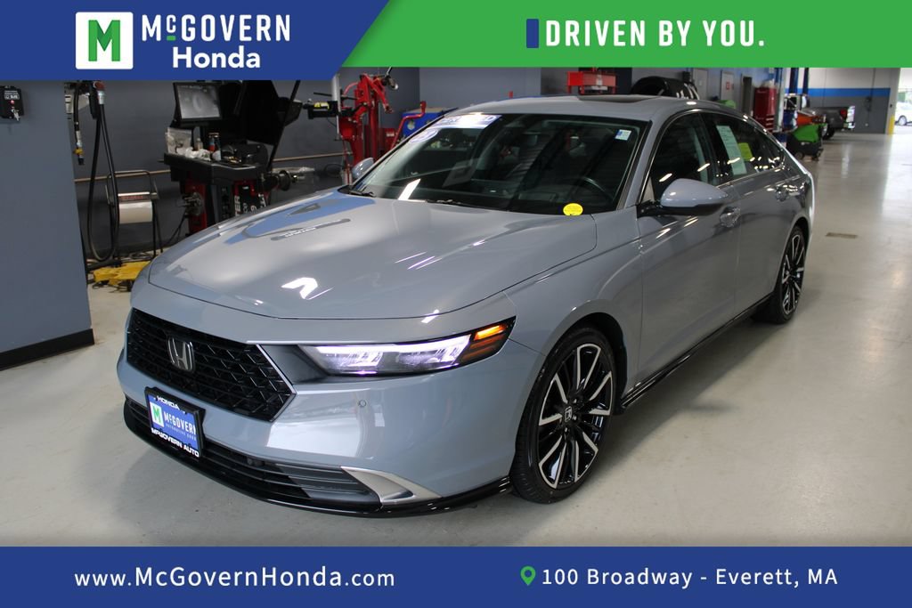 Used 2023 Honda Accord Touring image 1