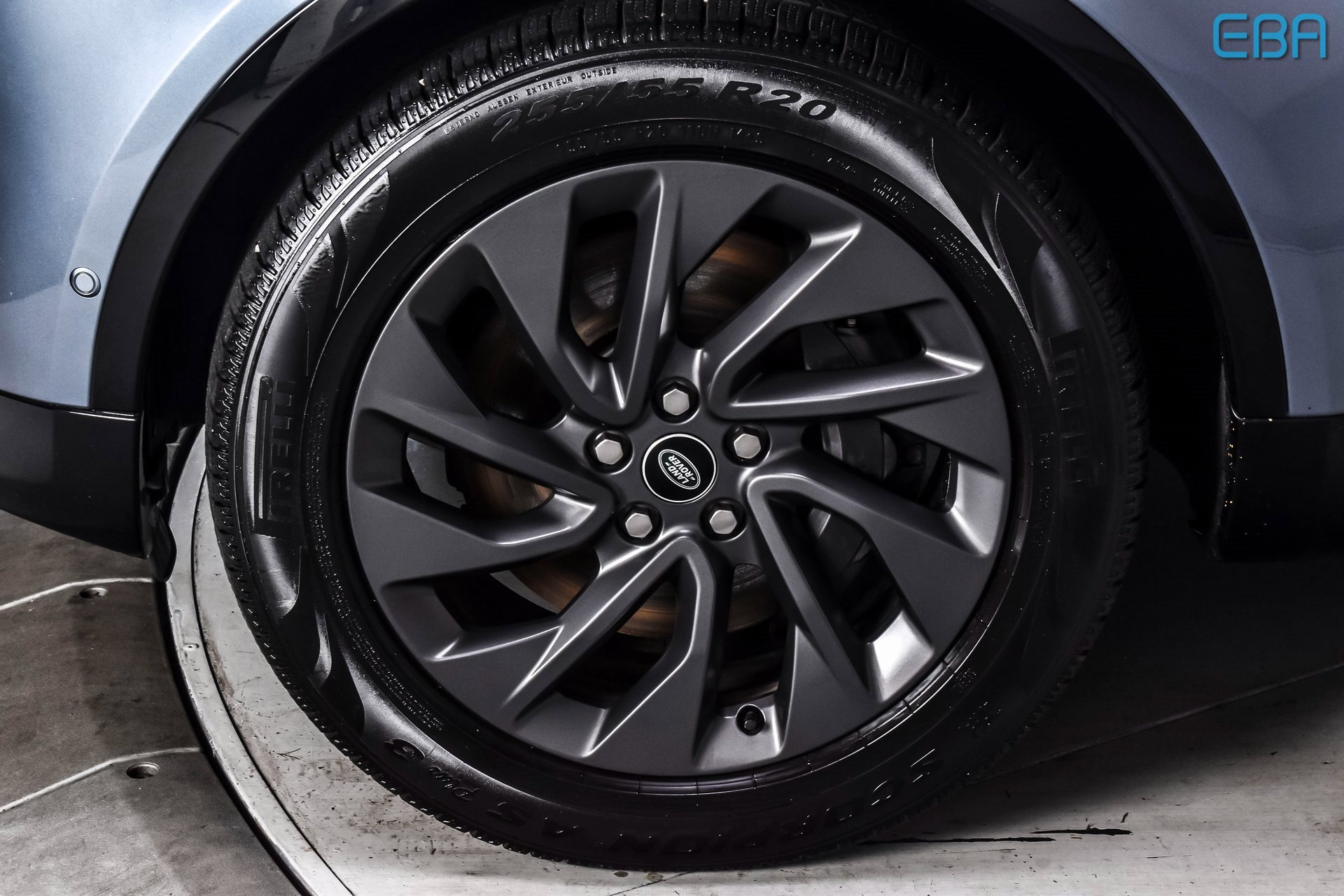 Used 2023 Land Rover Discovery S R-Dynamic image 10