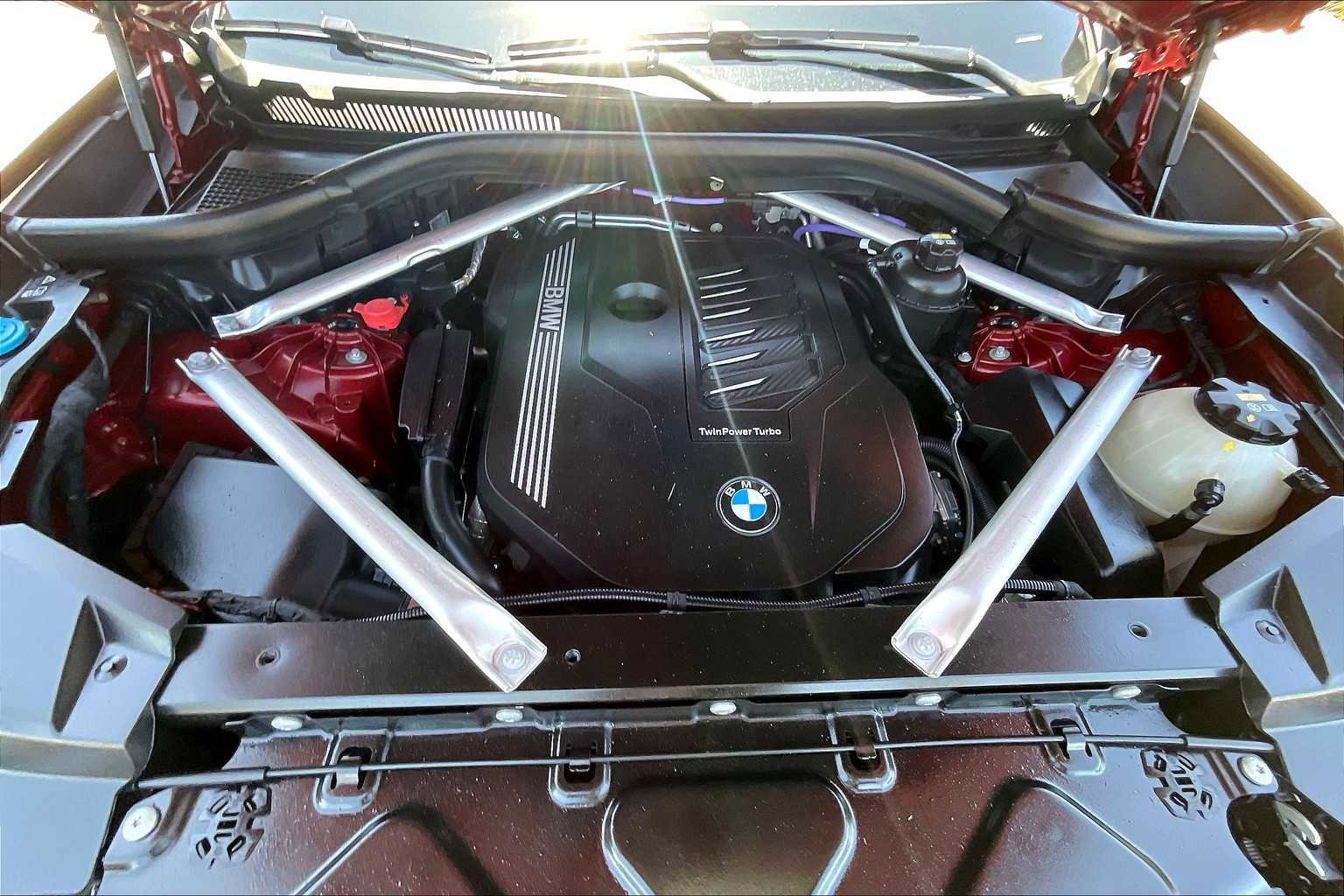 Used 2023 BMW X6 xDrive40i w/ Executive Package image 59