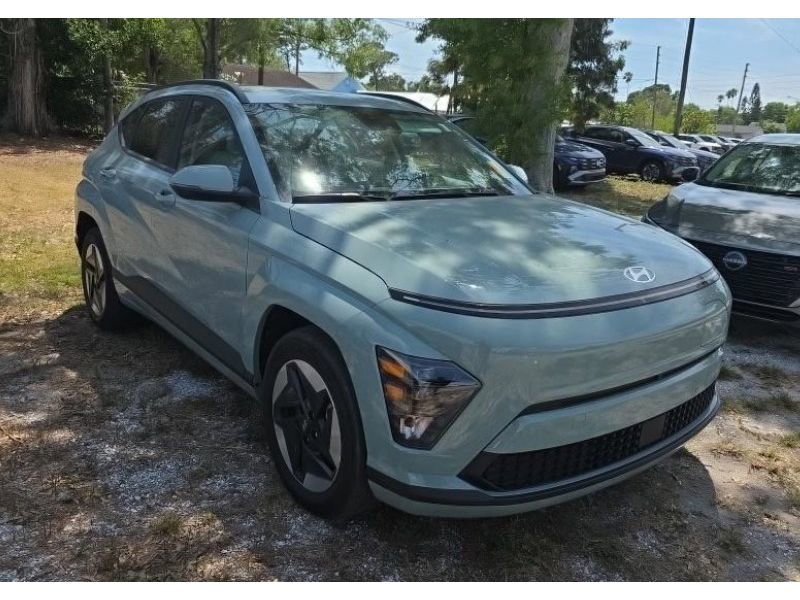 Used 2024 Hyundai Kona SEL FWD image 4