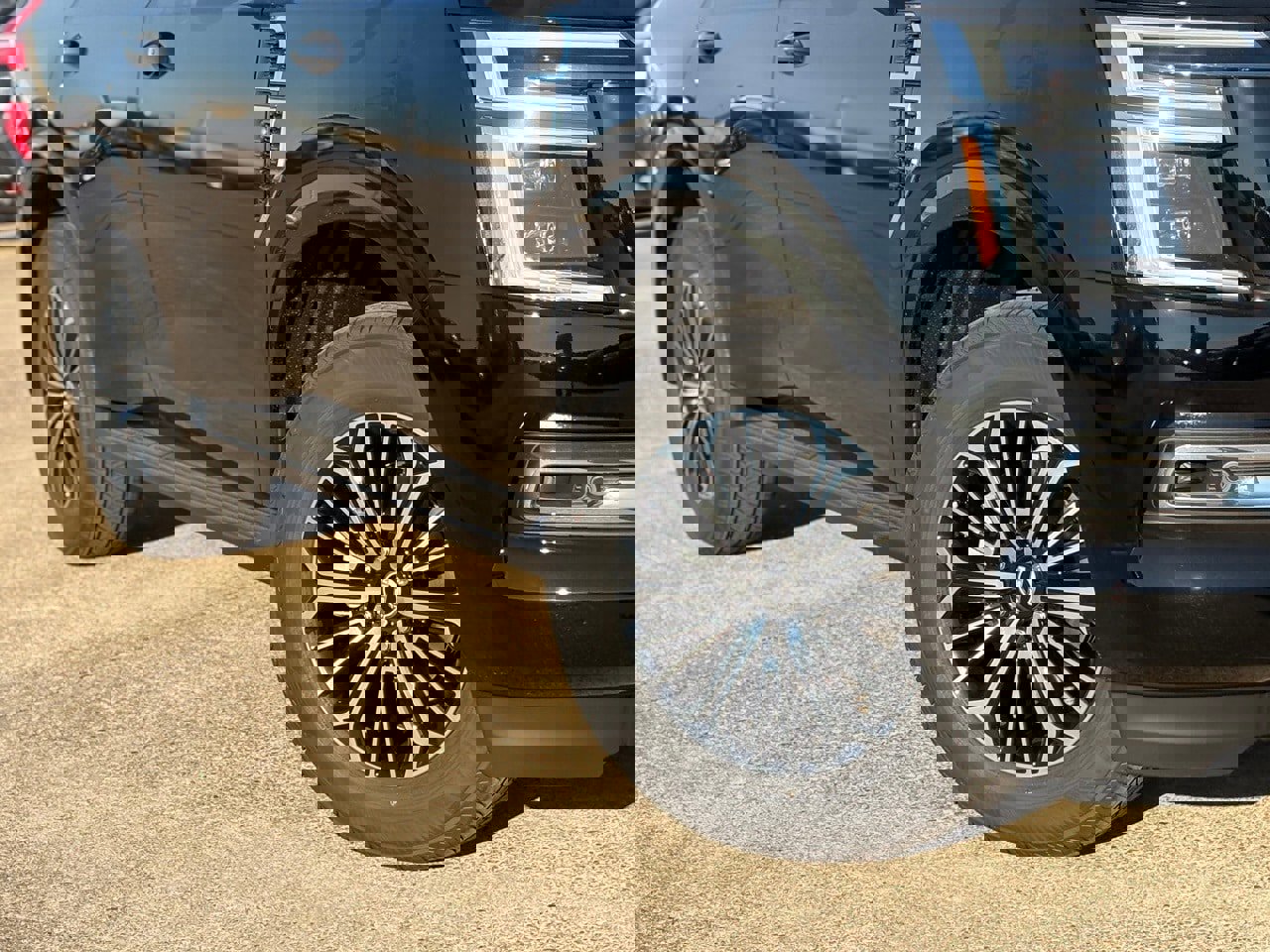 New 2026 Nissan Armada SL image 8