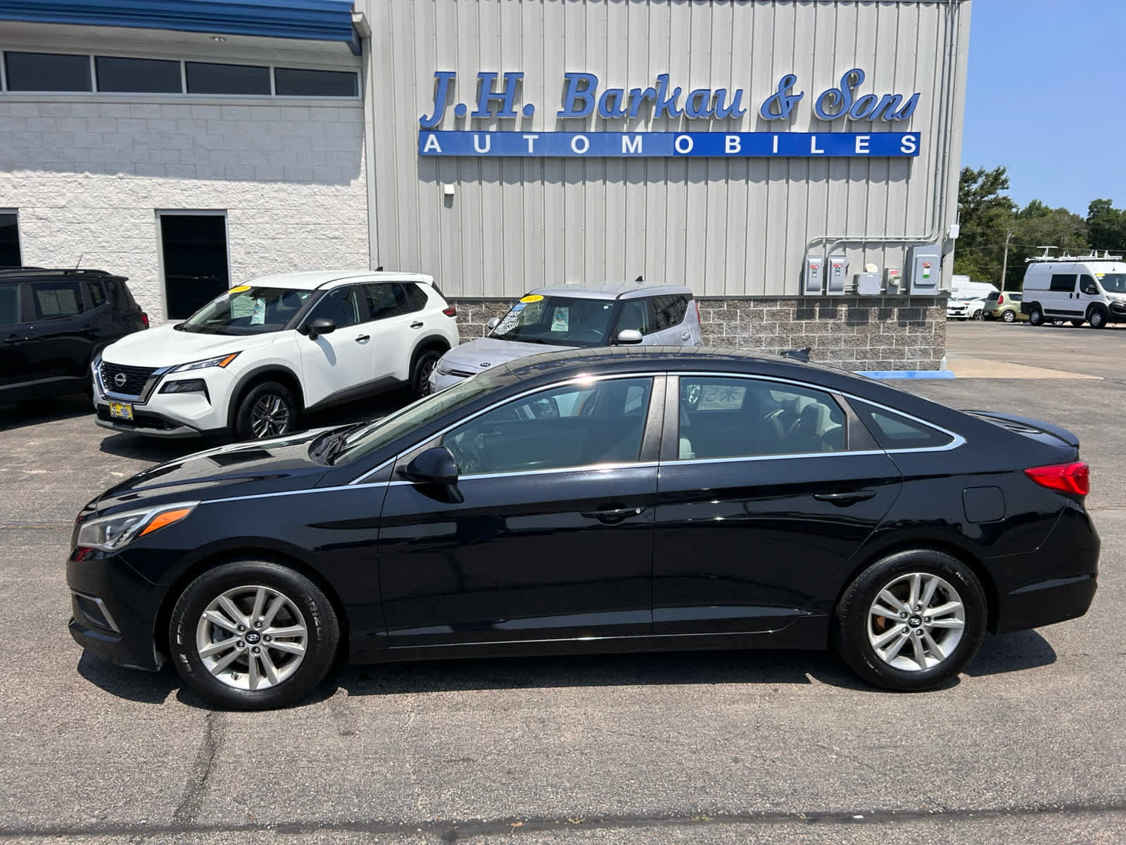 Used 2017 Hyundai Sonata SE FWD image 6