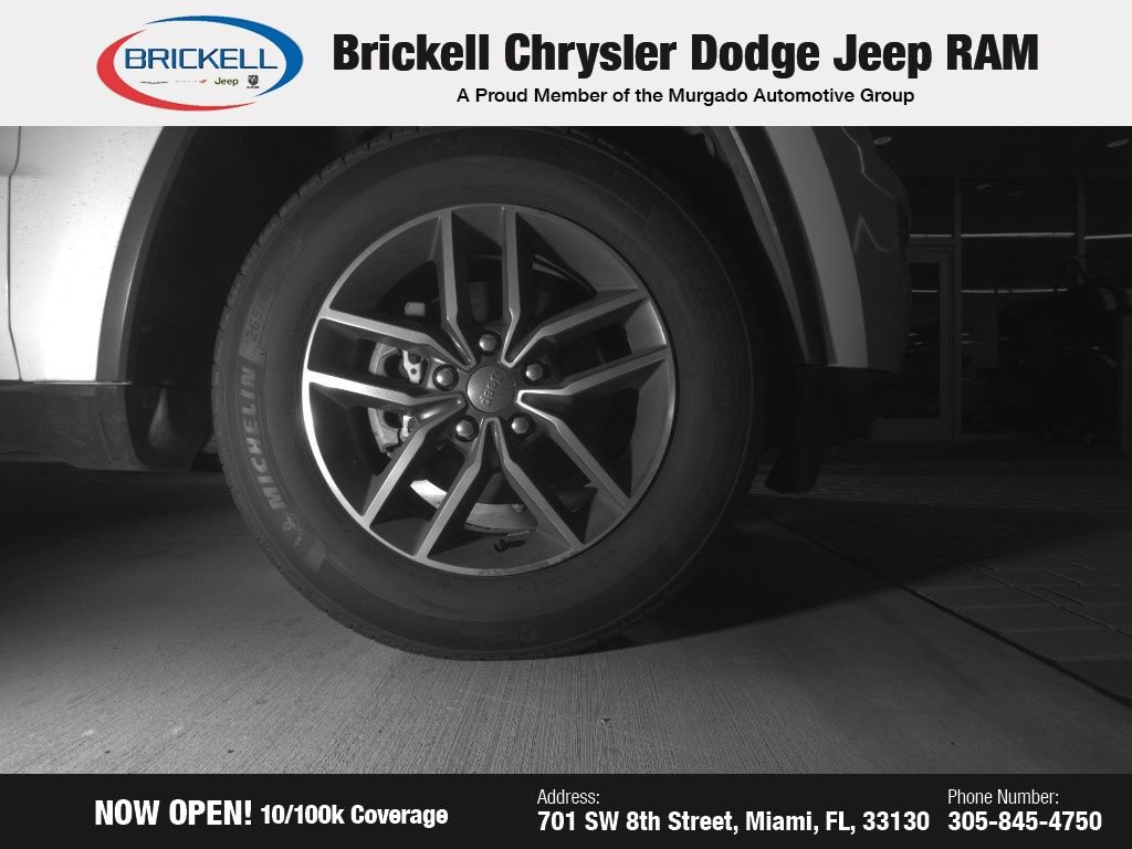 Used 2018 Jeep Grand Cherokee Limited image 11