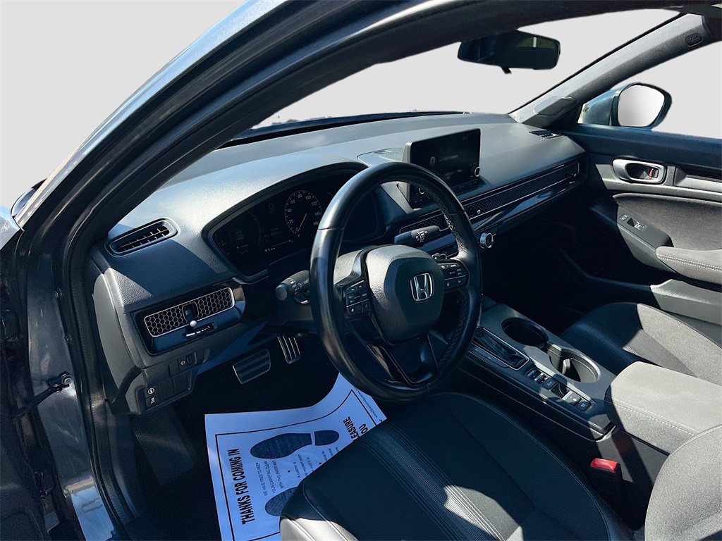 Used 2023 Honda Civic Sport image 9