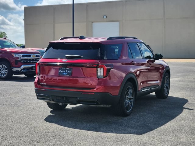 Used 2025 Ford Explorer ST-Line w/ Premium Package RWD image 6