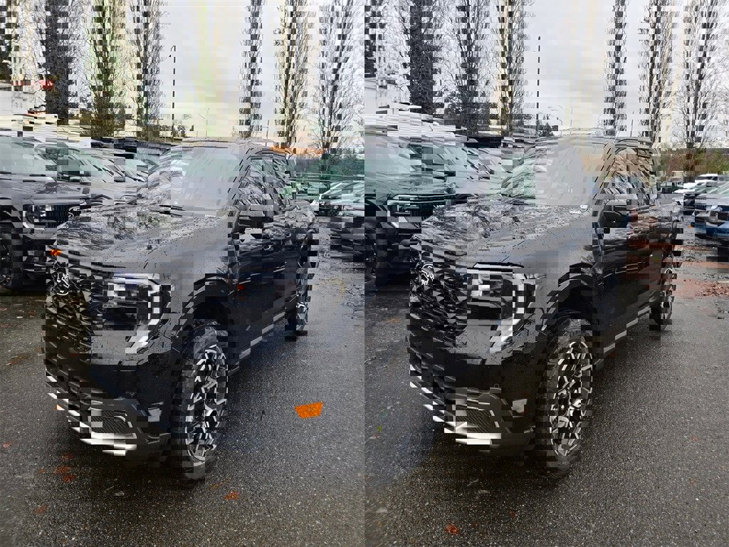 New 2026 Ford Maverick Lariat w/ 4K Tow Package