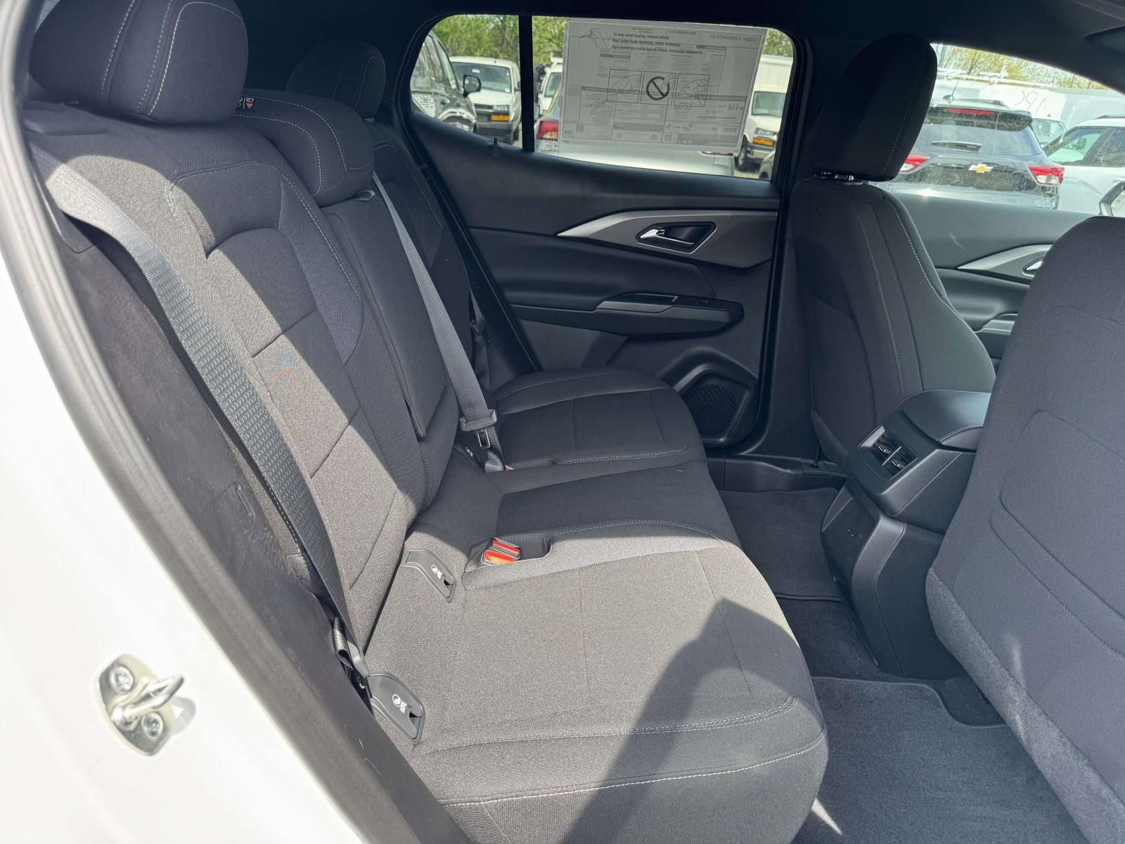 New 2026 Chevrolet Equinox EV LT image 27