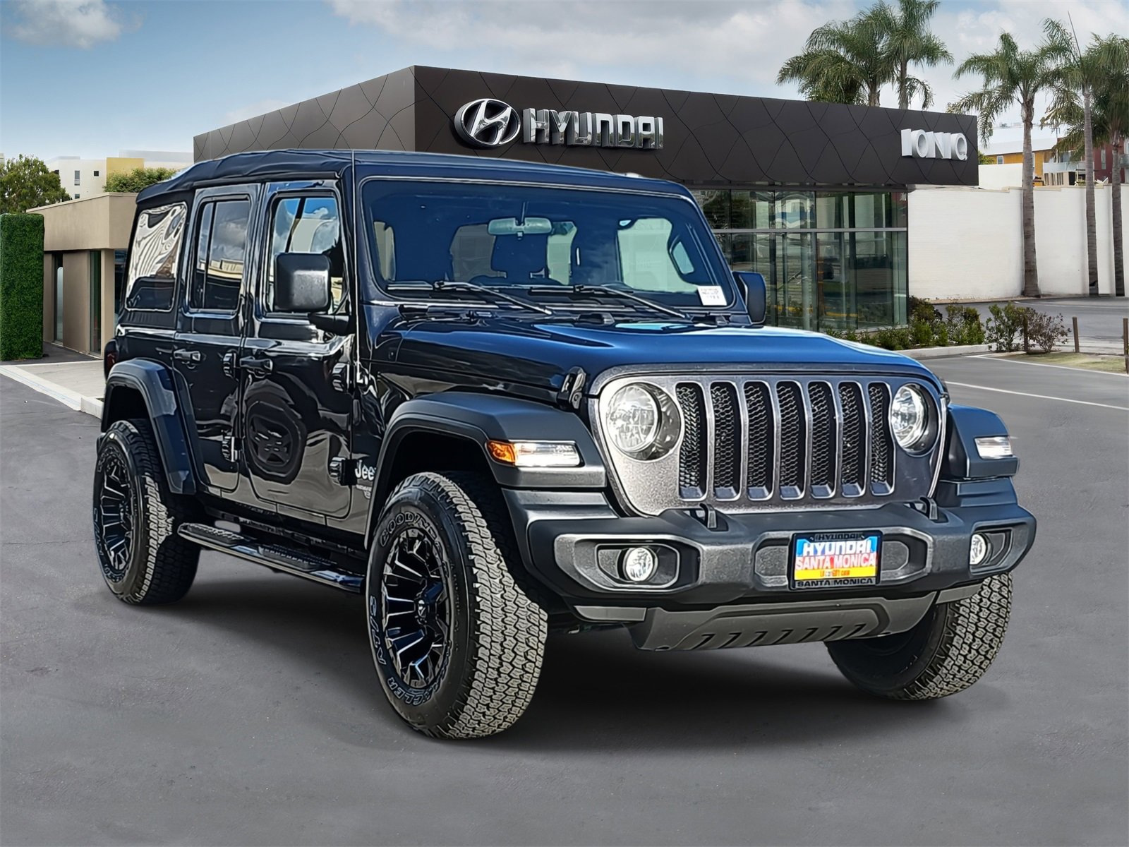 Used 2018 Jeep Wrangler Unlimited Sport S