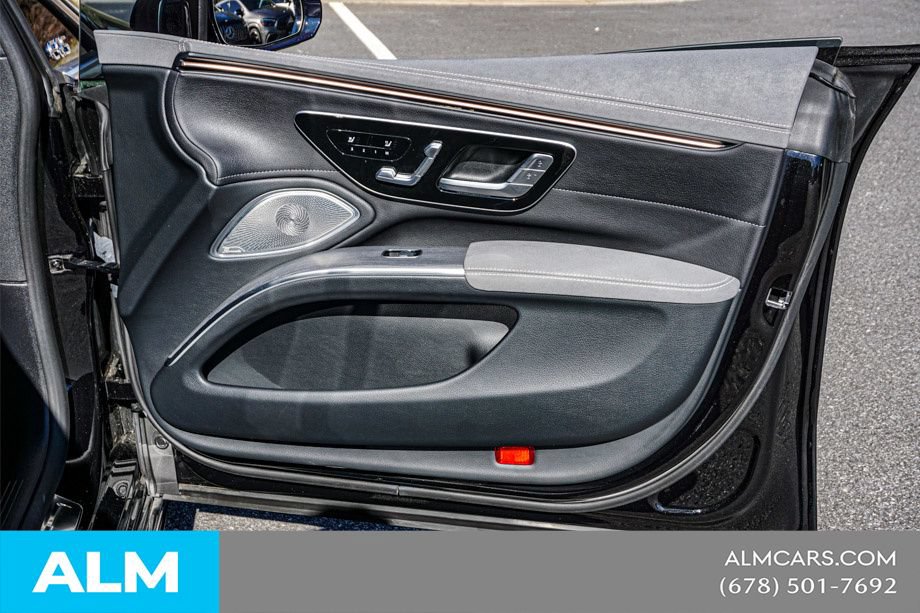 Used 2022 Mercedes-Benz EQS 580 4MATIC Sedan image 52