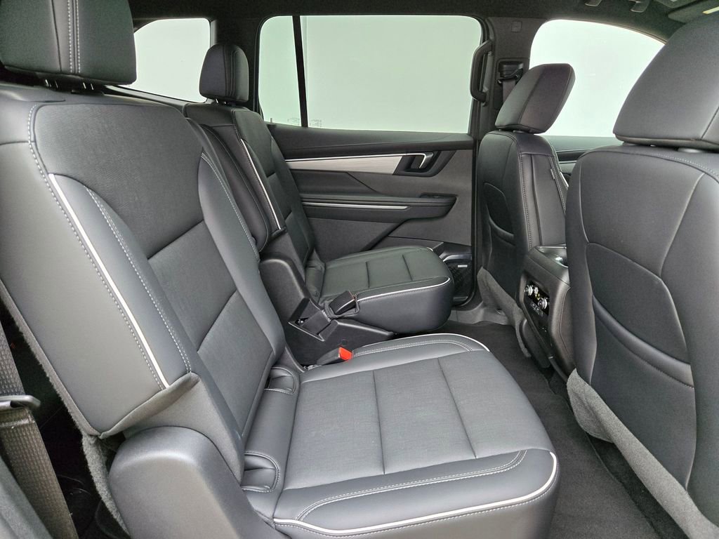 Used 2025 Buick Enclave Preferred image 30