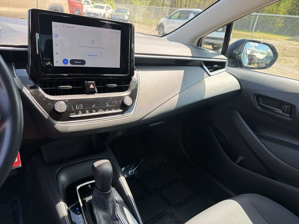 Used 2024 Toyota Corolla LE FWD image 17