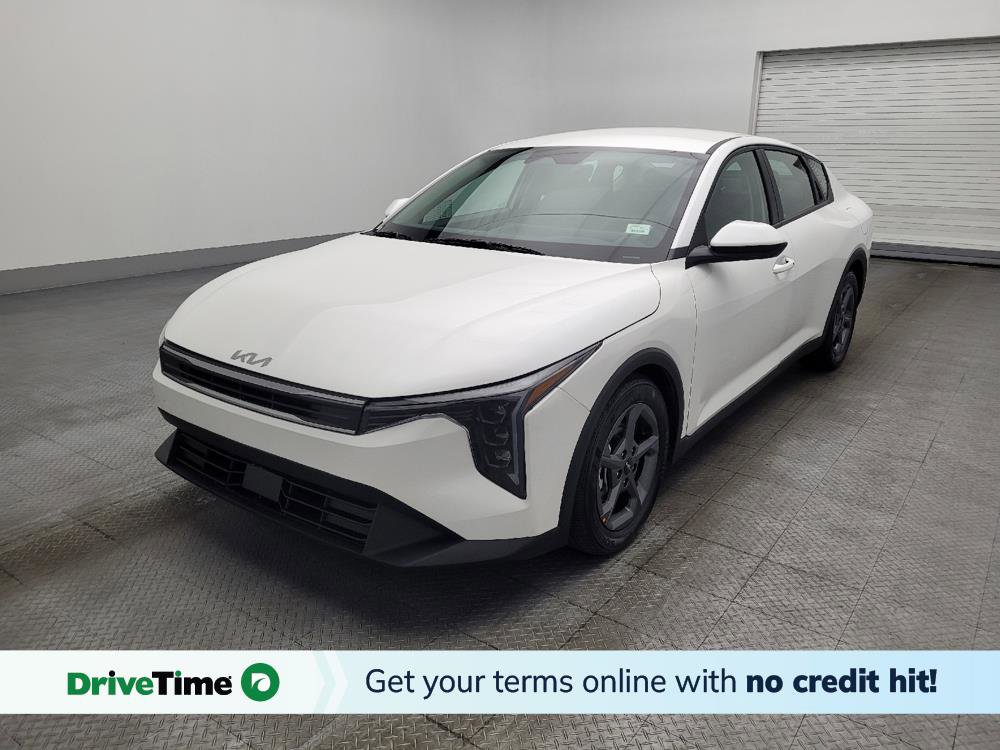 Used 2025 Kia K4 LXS image 1