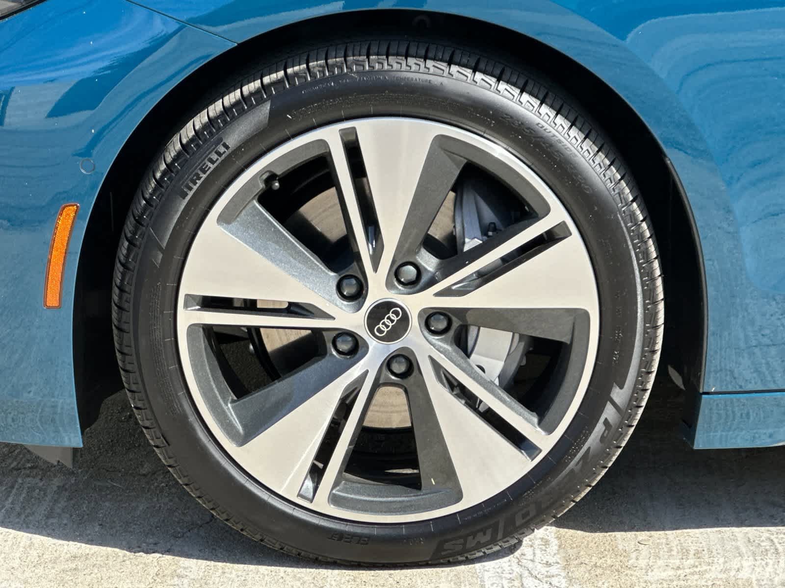 New 2025 Audi A6 e-tron Premium RWD image 27