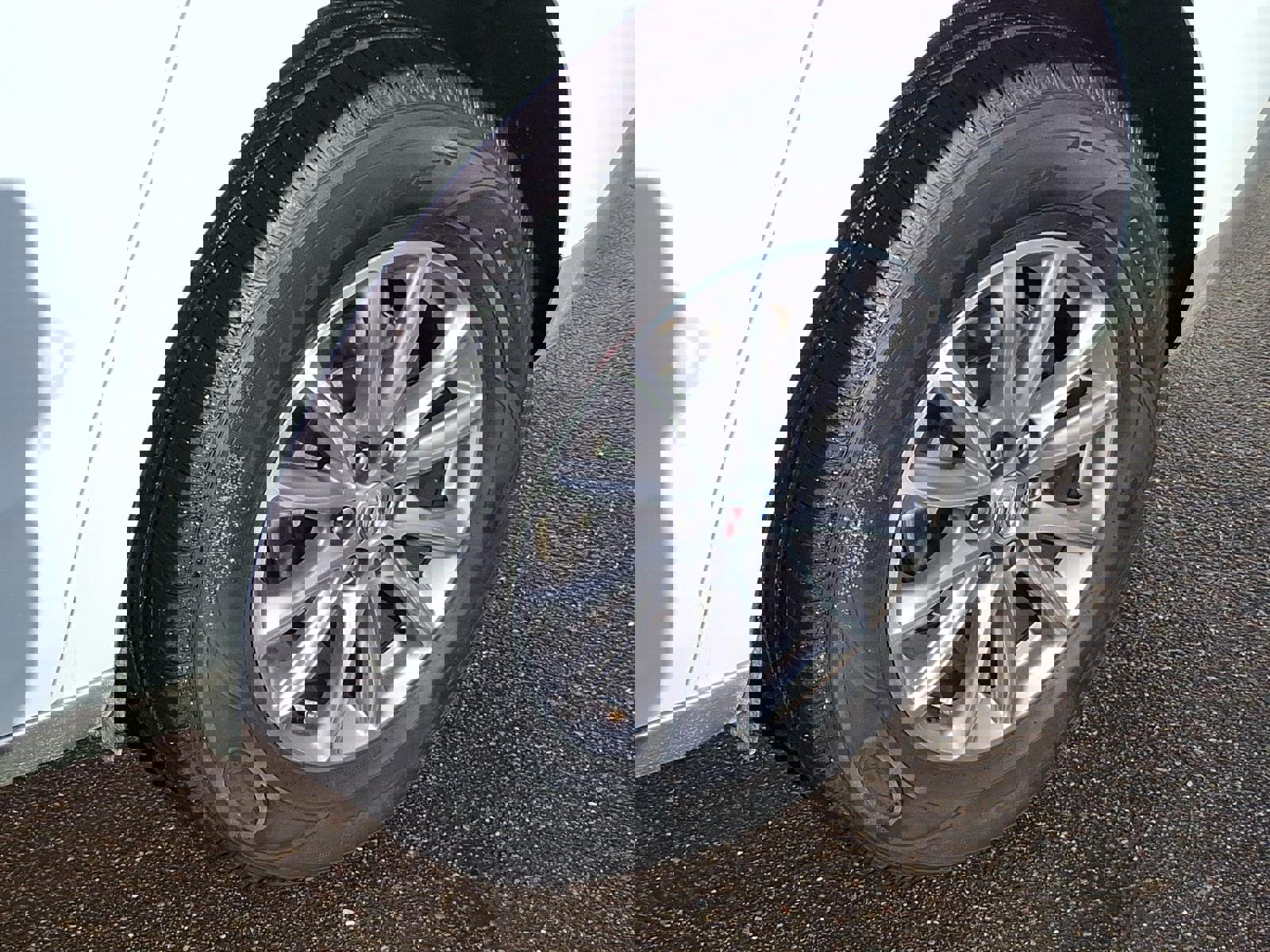 Used 2024 Buick Enclave Premium FWD image 24