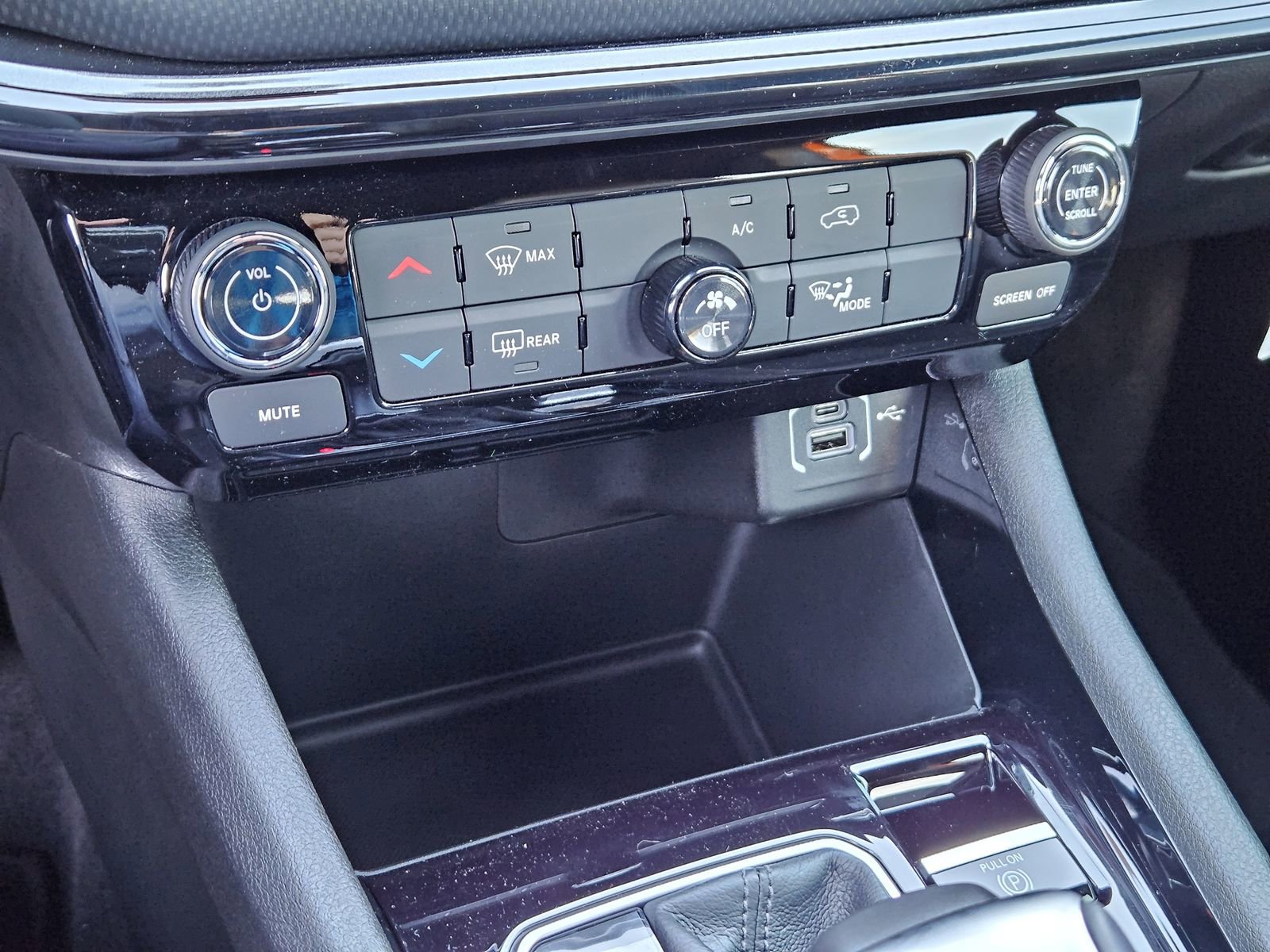 New 2026 Jeep Compass Latitude AWD/4WD image 20