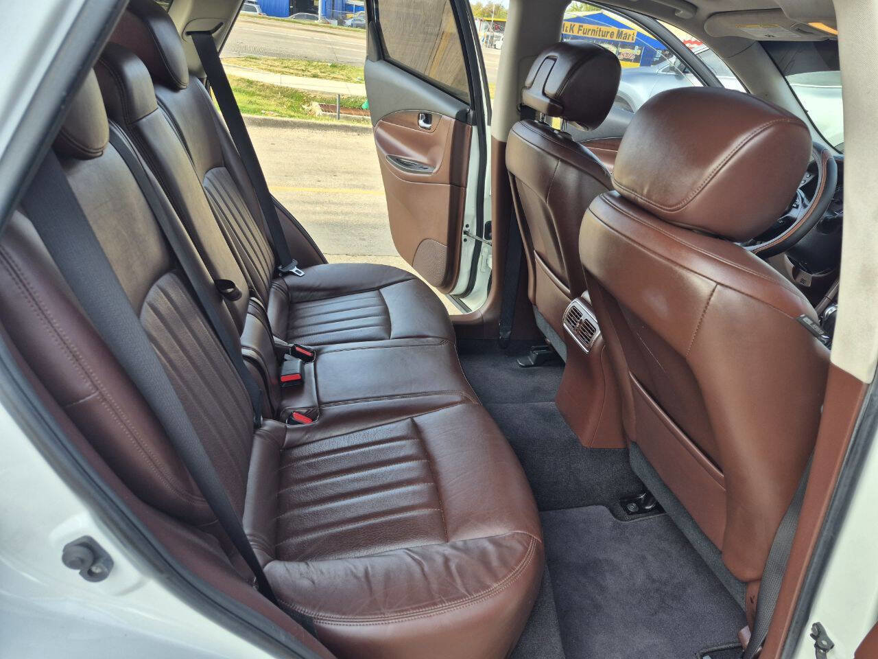 Used 2016 INFINITI QX50 2WD w/ Deluxe Touring Package image 19