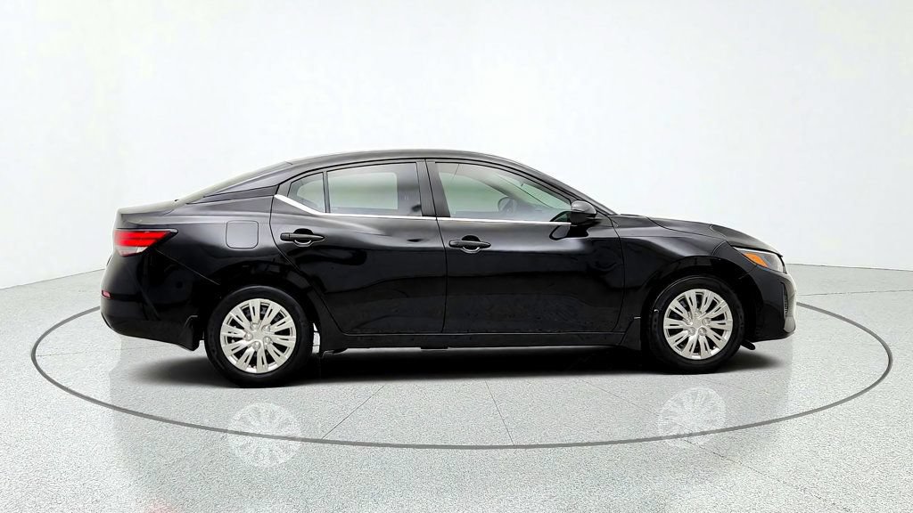 Used 2024 Nissan Sentra S FWD image 4
