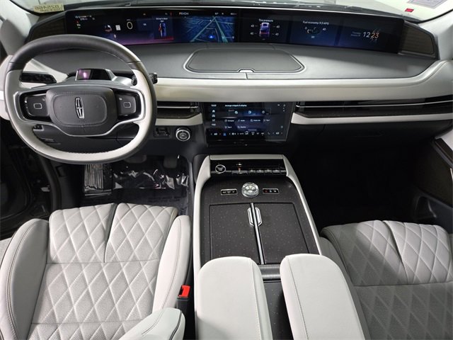 New 2025 Lincoln Navigator L Black Label w/ Black Label Special Edition image 16