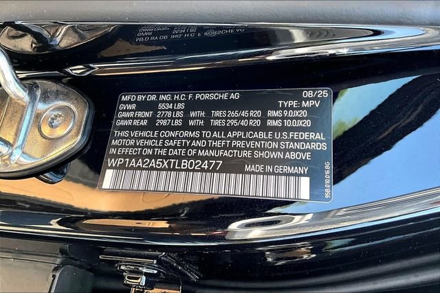 Used 2026 Porsche Macan AWD/4WD image 19