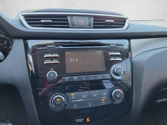 Used 2015 Nissan Rogue S FWD image 15
