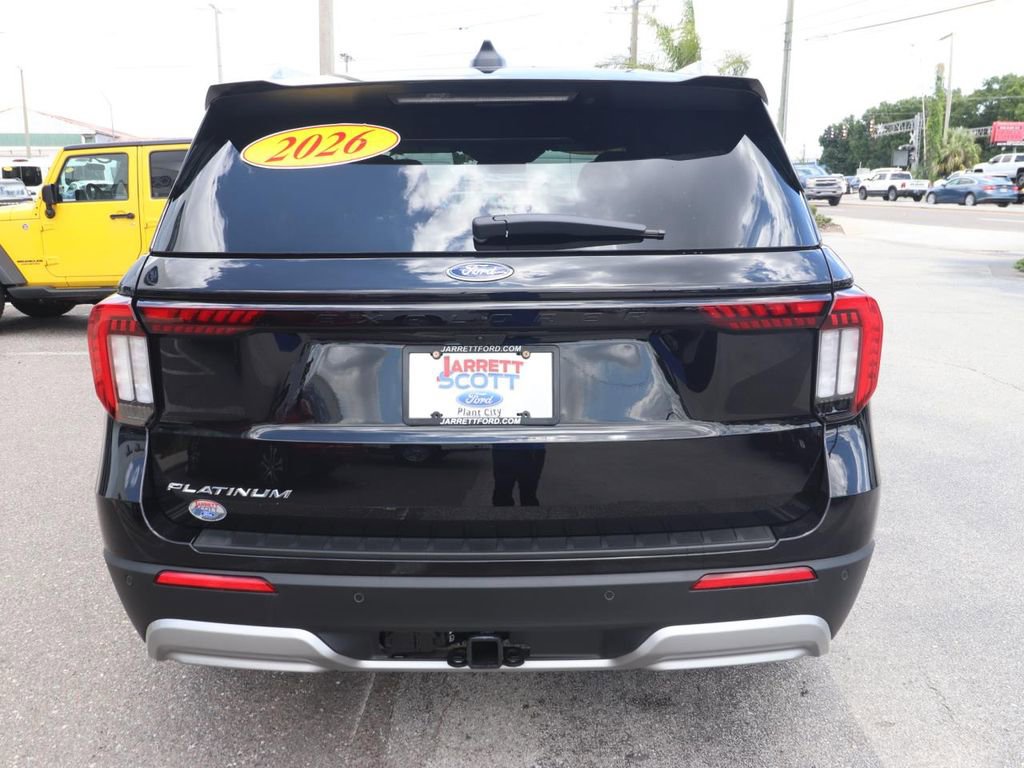 Used 2026 Ford Explorer Platinum RWD image 10
