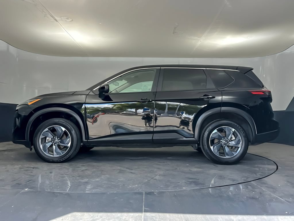 Used 2025 Nissan Rogue SV FWD image 6