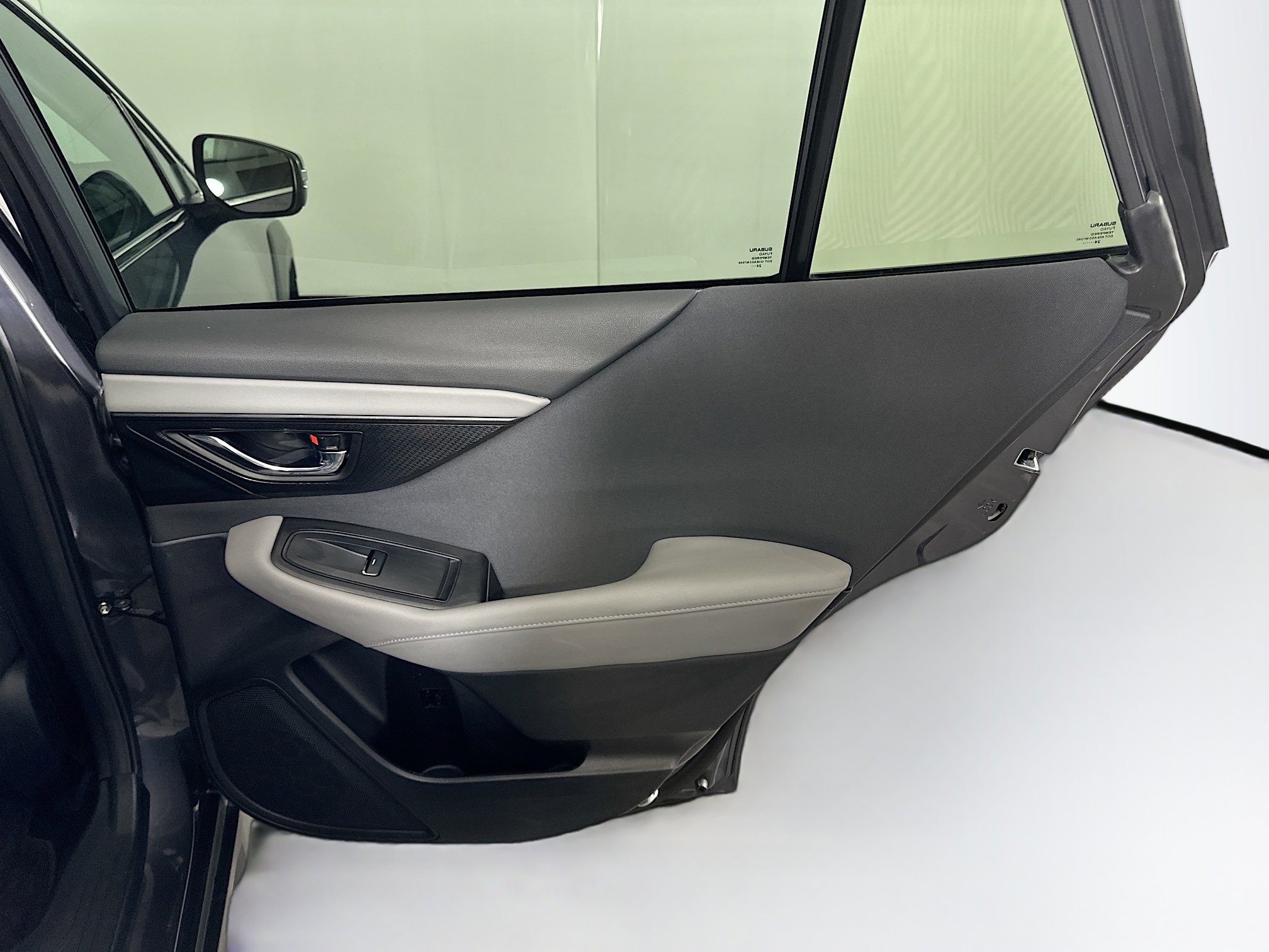 Used 2025 Subaru Outback Premium image 31