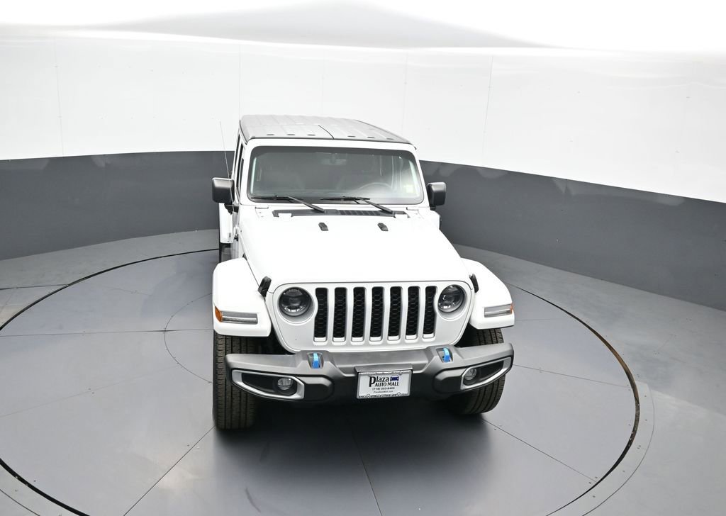 Used 2023 Jeep Wrangler Unlimited Sahara w/ Cold Weather Group image 40